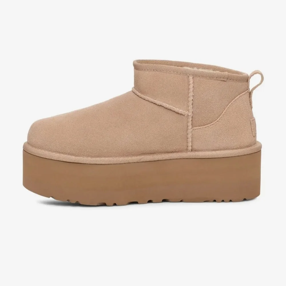 UGG Classic Ulta Mini SandWomen's Platform Ankle Boots Size 10 Brand New In Box